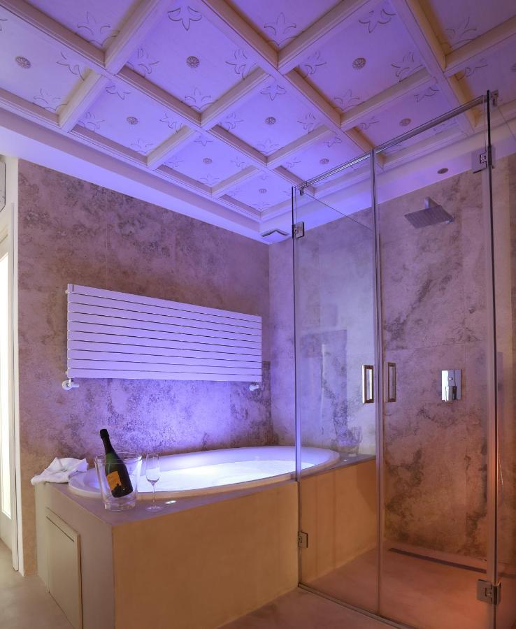Palazzo Stapane Home Suite 9 - Luxury Living 莫诺波利 外观 照片