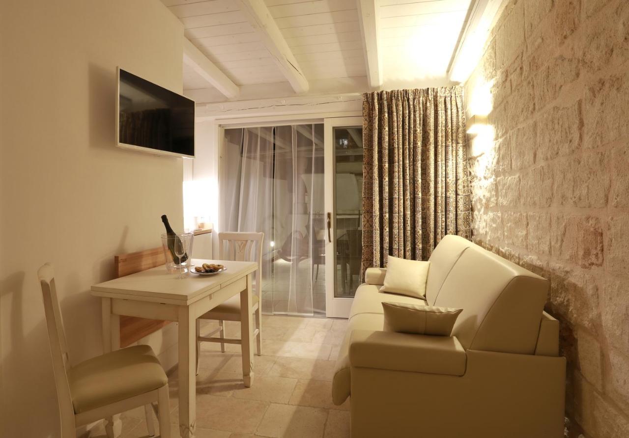Palazzo Stapane Home Suite 9 - Luxury Living 莫诺波利 外观 照片