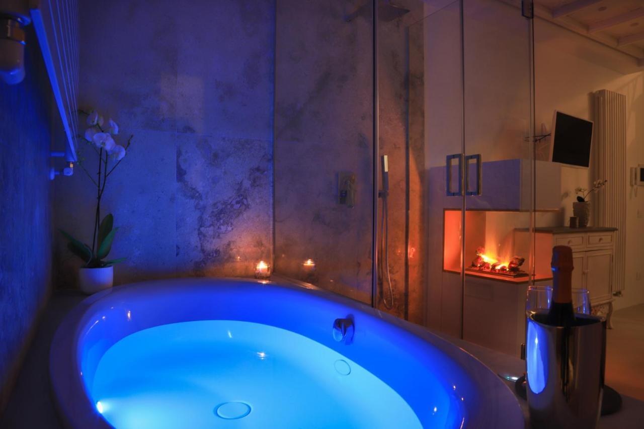 Palazzo Stapane Home Suite 9 - Luxury Living 莫诺波利 外观 照片