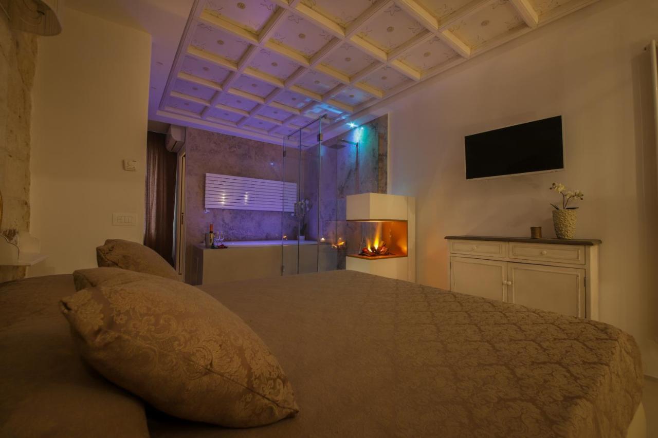 Palazzo Stapane Home Suite 9 - Luxury Living 莫诺波利 外观 照片